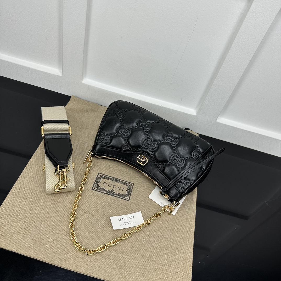 Gucci Hobo Bags